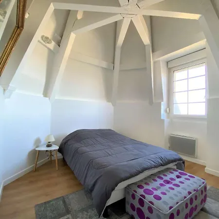 Renove Au Chateau De Trestraou Avec Parking, Proche Et Commerces - Fr-1-368-163 Perros-Guirec