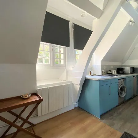 Appartement Renove Au Chateau De Trestraou Avec Parking, Proche Et Commerces - Fr-1-368-163 *